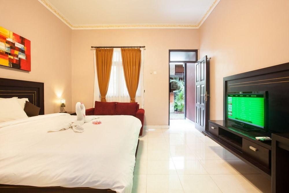 Puri Ganesh Hotel Legian  Exterior photo