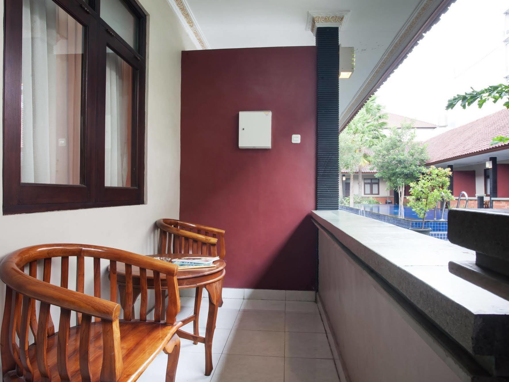 Puri Ganesh Hotel Legian  Exterior photo